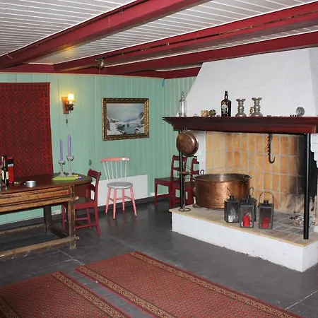 Austkil Gjestegard Bed & Breakfast Hegra